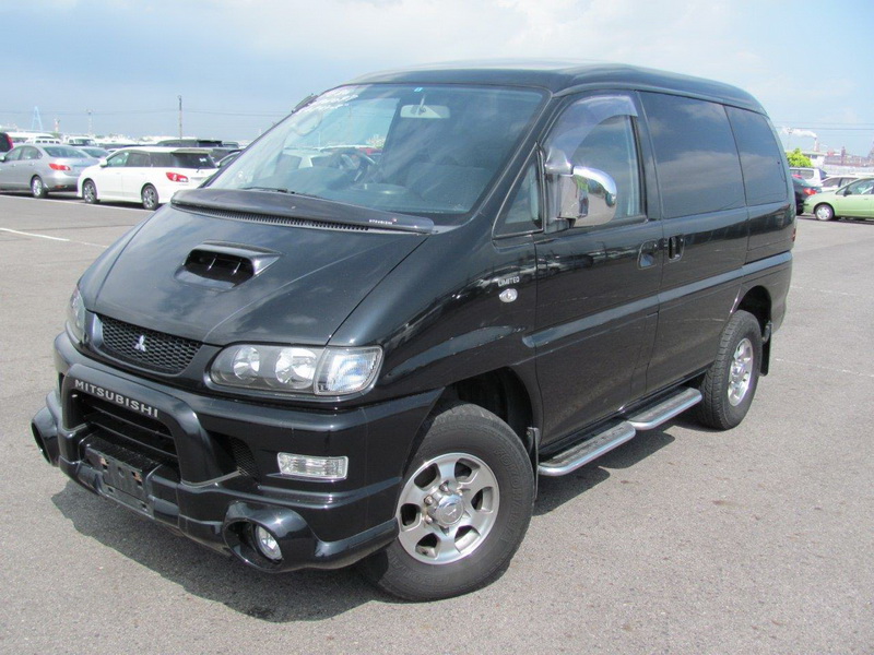 2002 Mitsubishi Delica Spacegear Limited
